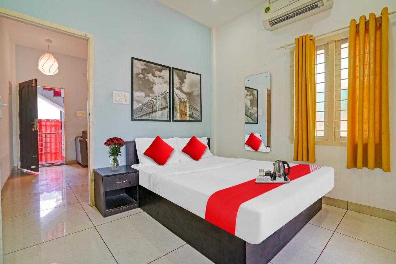 Oyo Thykoodam Sleep Inn Kochi Buitenkant foto