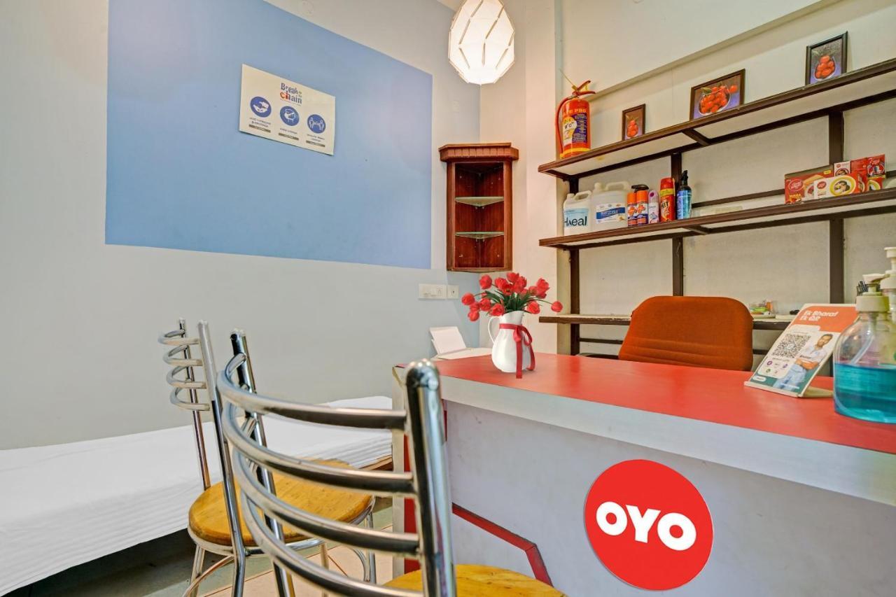 Oyo Thykoodam Sleep Inn Kochi Buitenkant foto